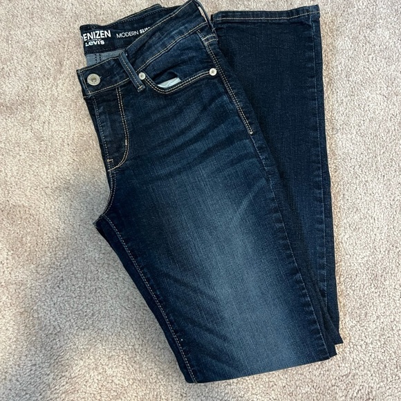 𝅺levi’s Women’s Dark Wash “Modern Straight” Jeans Size 2 - Picture 1 of 10